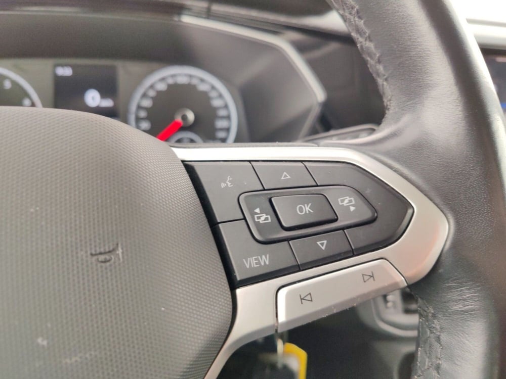 Volkswagen T-Cross usata a Massa-Carrara (13)