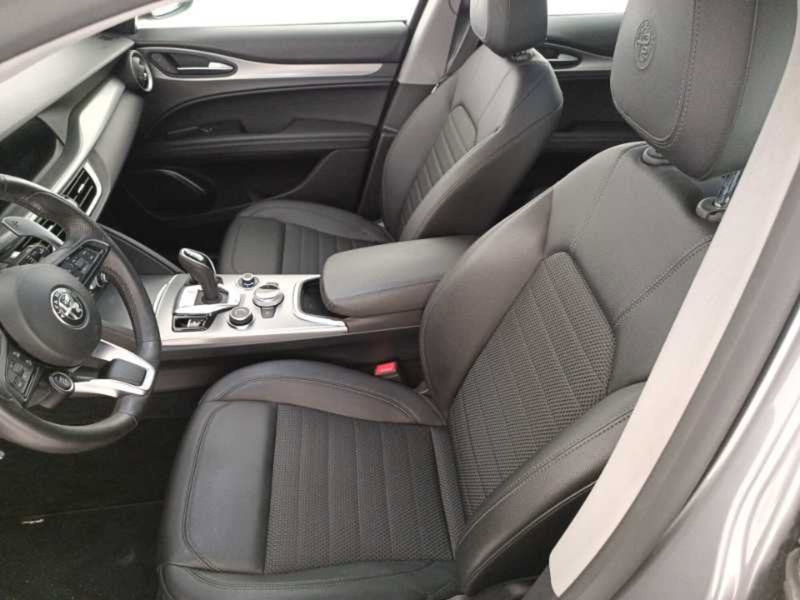 Alfa Romeo Stelvio usata a Treviso (11)