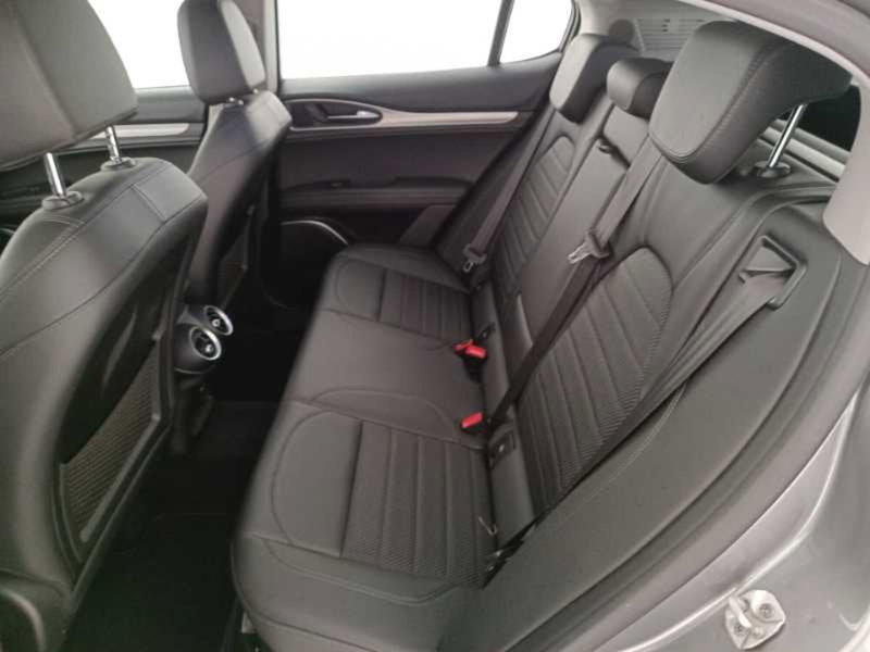 Alfa Romeo Stelvio usata a Treviso (12)