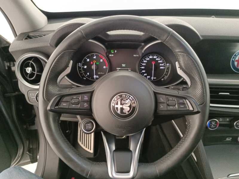 Alfa Romeo Stelvio usata a Treviso (13)