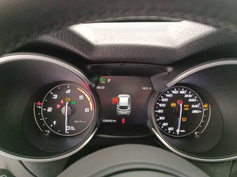 Alfa Romeo Stelvio usata a Treviso (14)