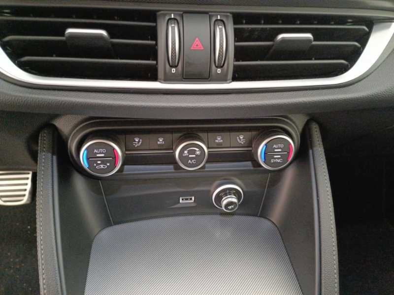 Alfa Romeo Stelvio usata a Treviso (18)