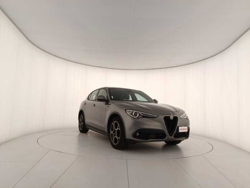 Alfa Romeo Stelvio usata a Treviso (3)