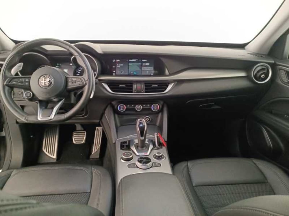 Alfa Romeo Stelvio usata a Treviso (9)
