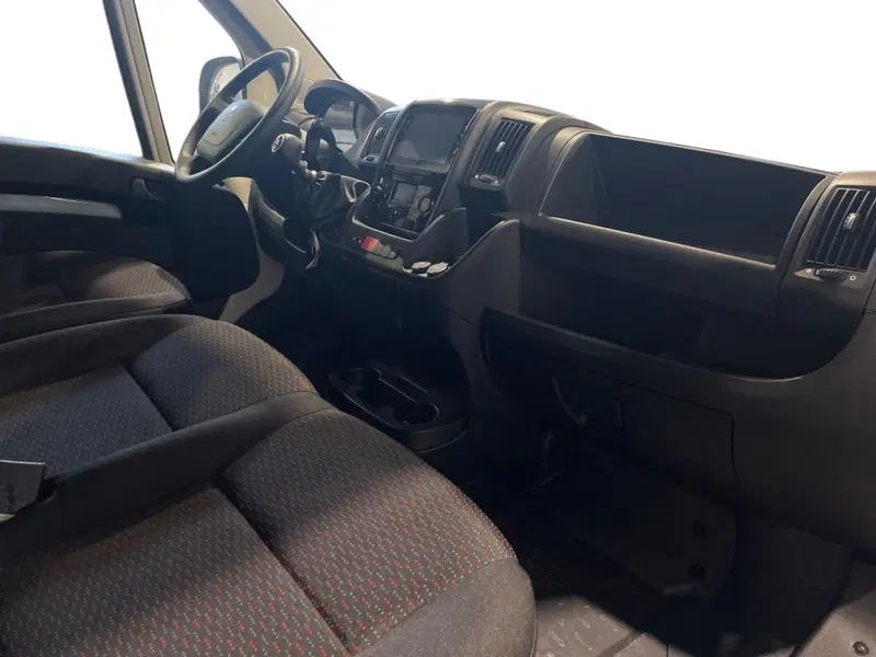 Peugeot Boxer Furgone nuova a Salerno (15)