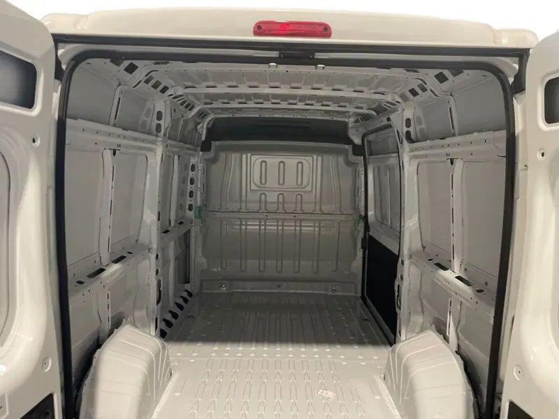 Peugeot Boxer Furgone nuova a Salerno (17)