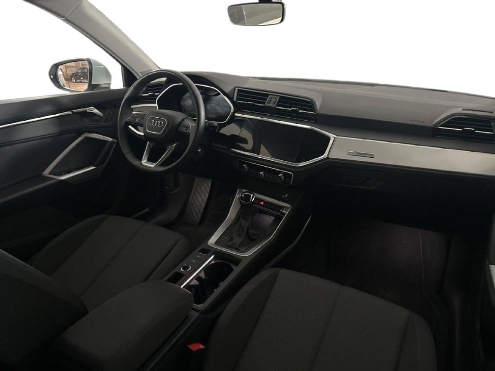 Audi Q3 Sportback usata a Napoli (10)