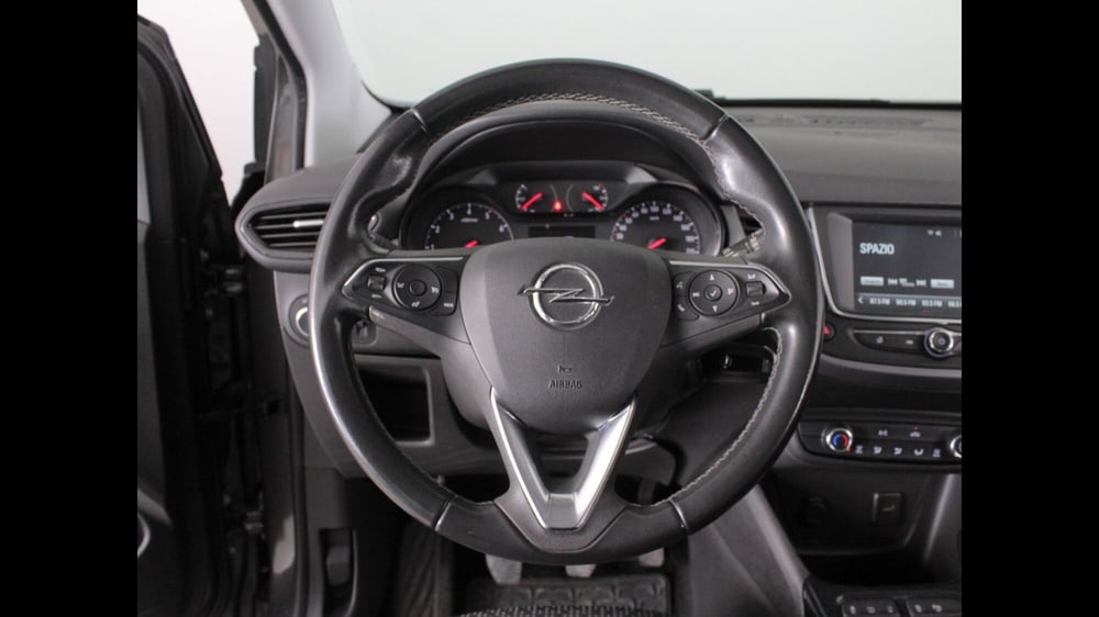 Opel Crossland usata a Palermo (9)