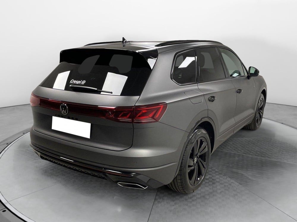 Volkswagen Touareg nuova a Varese (6)