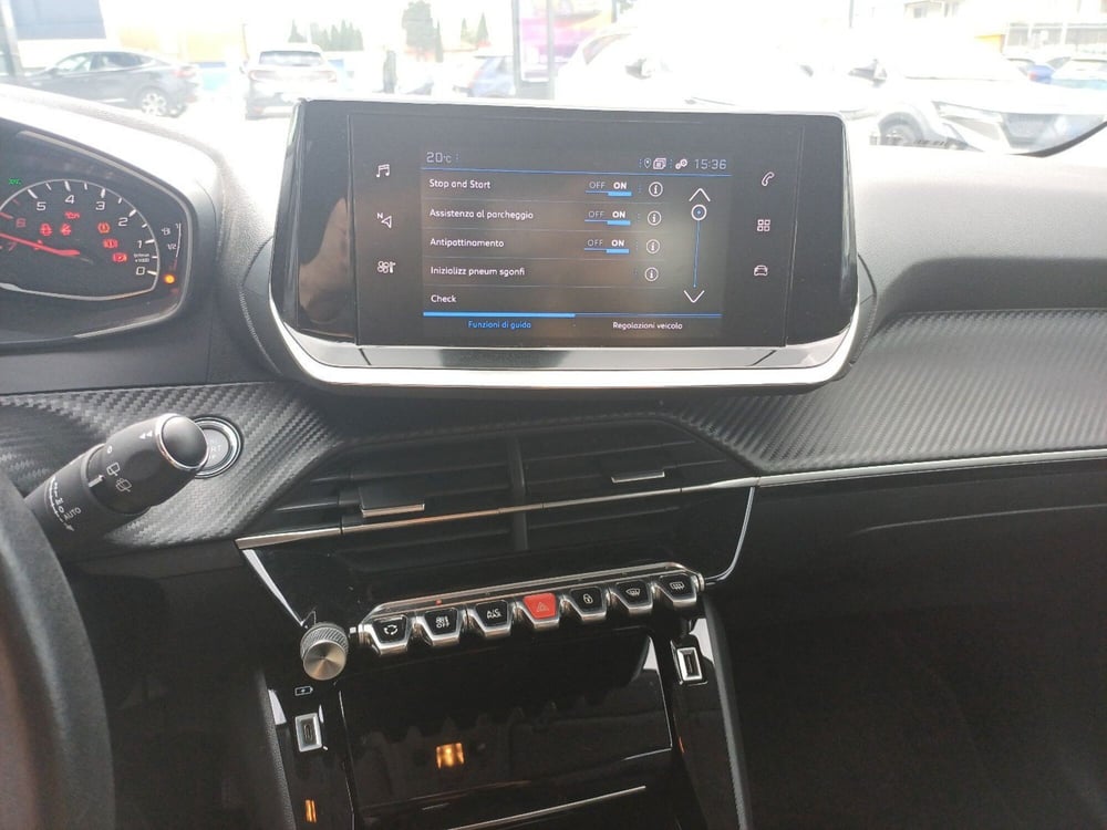 Peugeot 208 usata a Roma (11)
