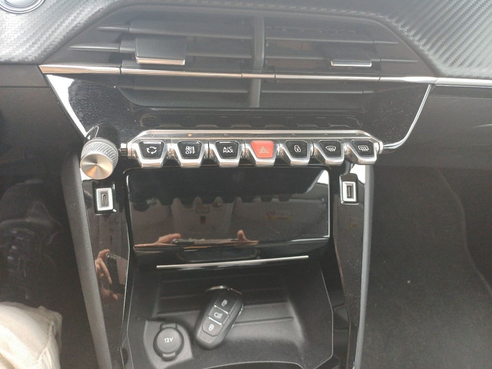Peugeot 208 usata a Roma (13)
