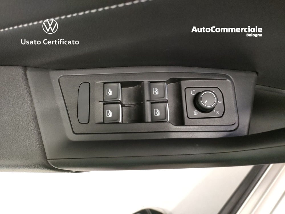 Volkswagen T-Roc Cabrio usata a Bologna (8)