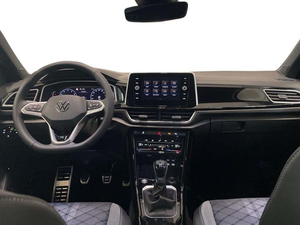 Volkswagen T-Roc nuova a Prato (13)