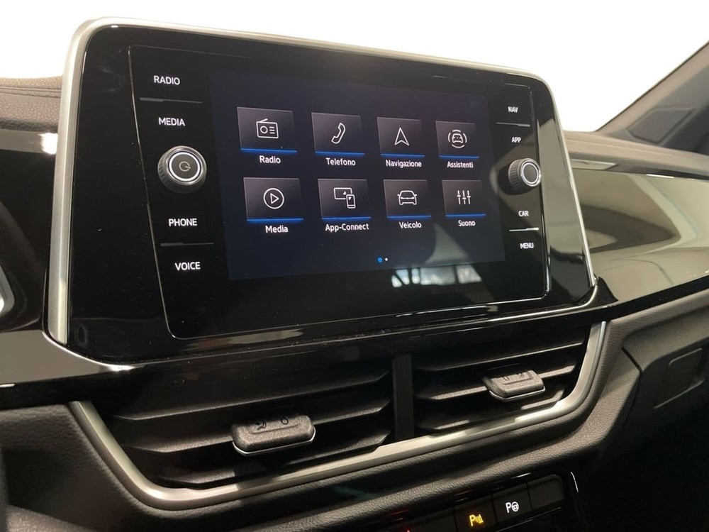 Volkswagen T-Roc nuova a Prato (14)