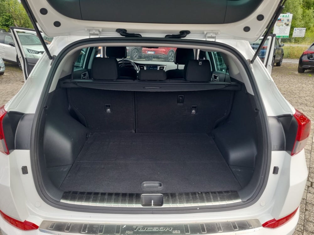 Hyundai Tucson usata a Lucca (13)