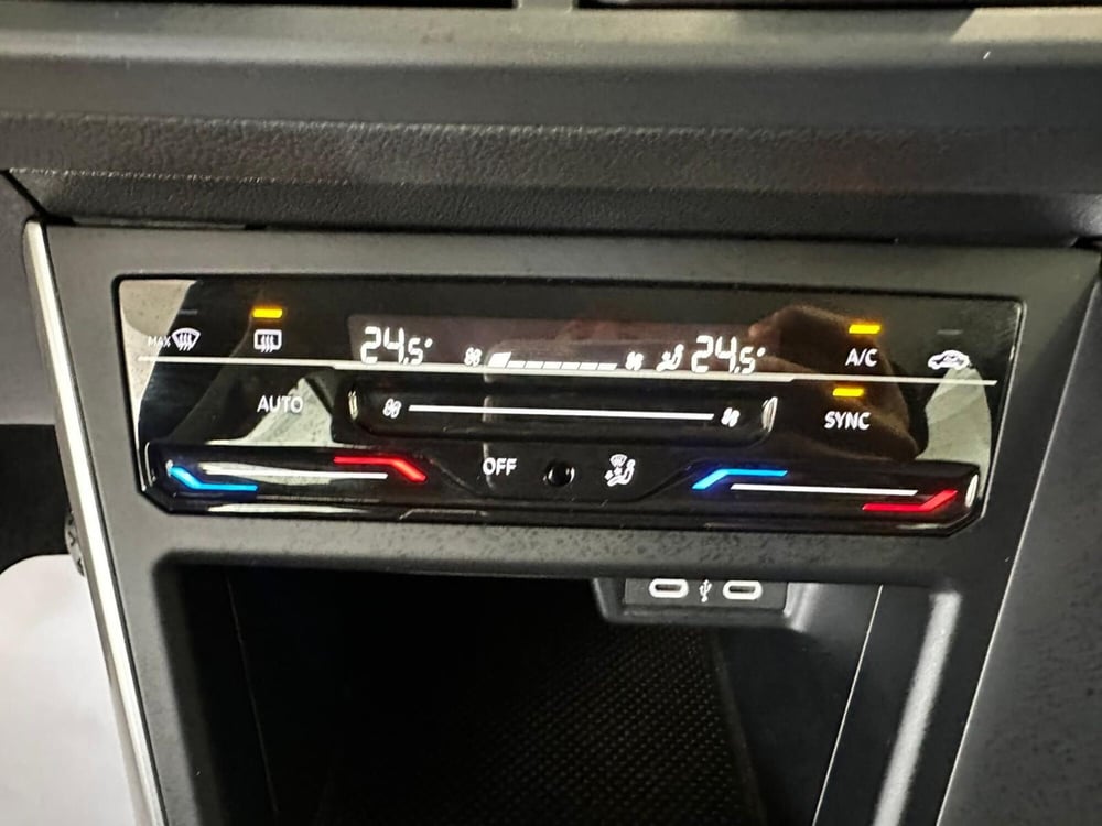 Volkswagen Taigo usata a L'Aquila (15)