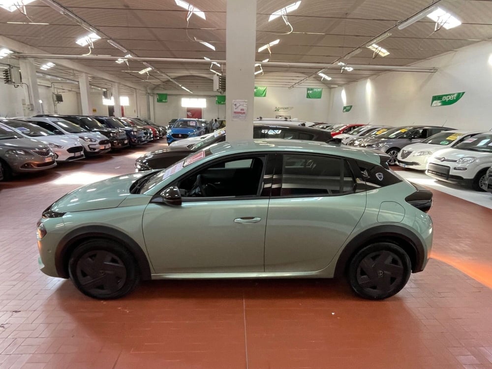 Lancia Ypsilon nuova a Lucca (4)