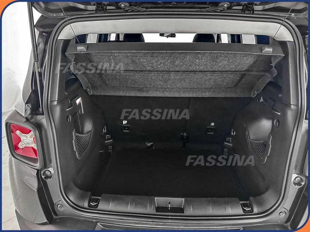 Jeep Renegade usata a Milano (12)