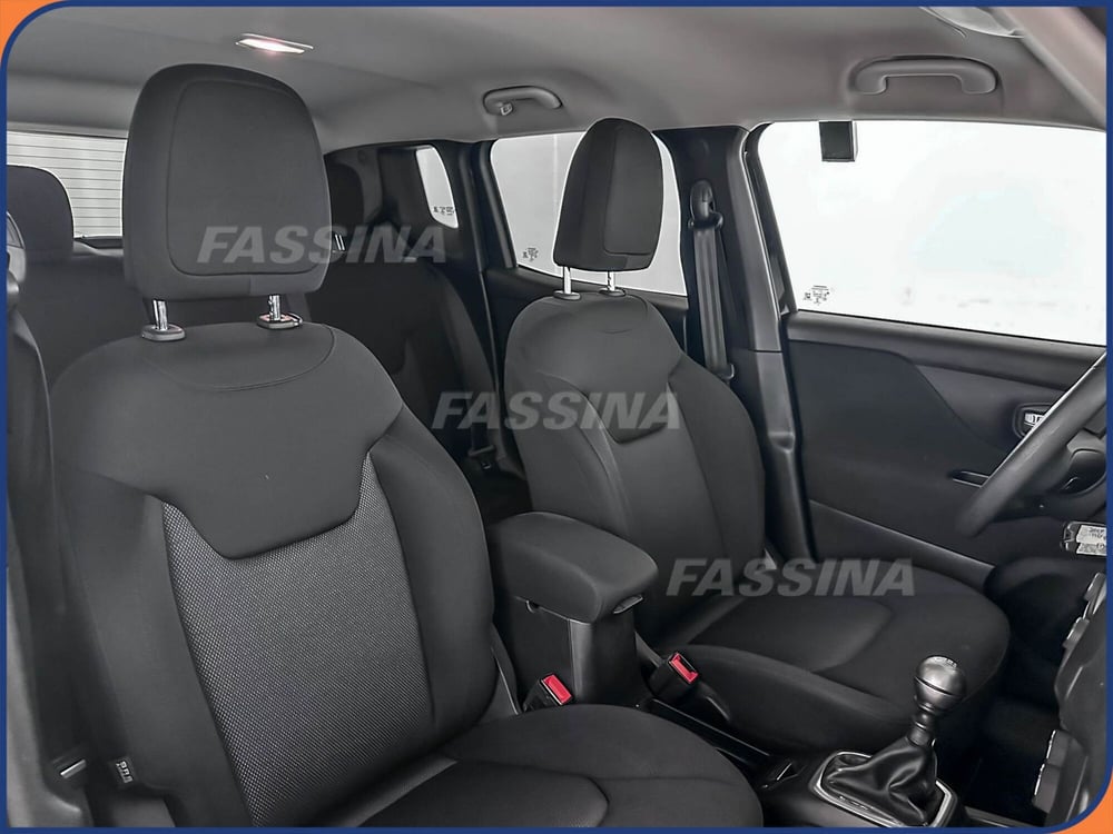 Jeep Renegade usata a Milano (14)