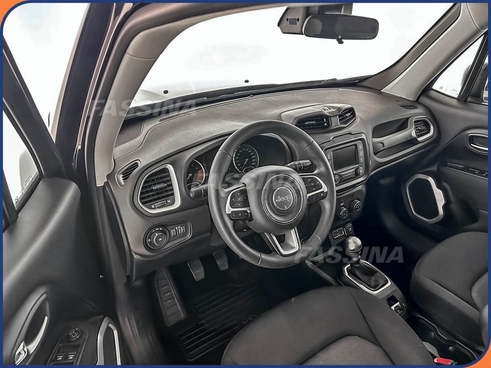 Jeep Renegade usata a Milano (9)