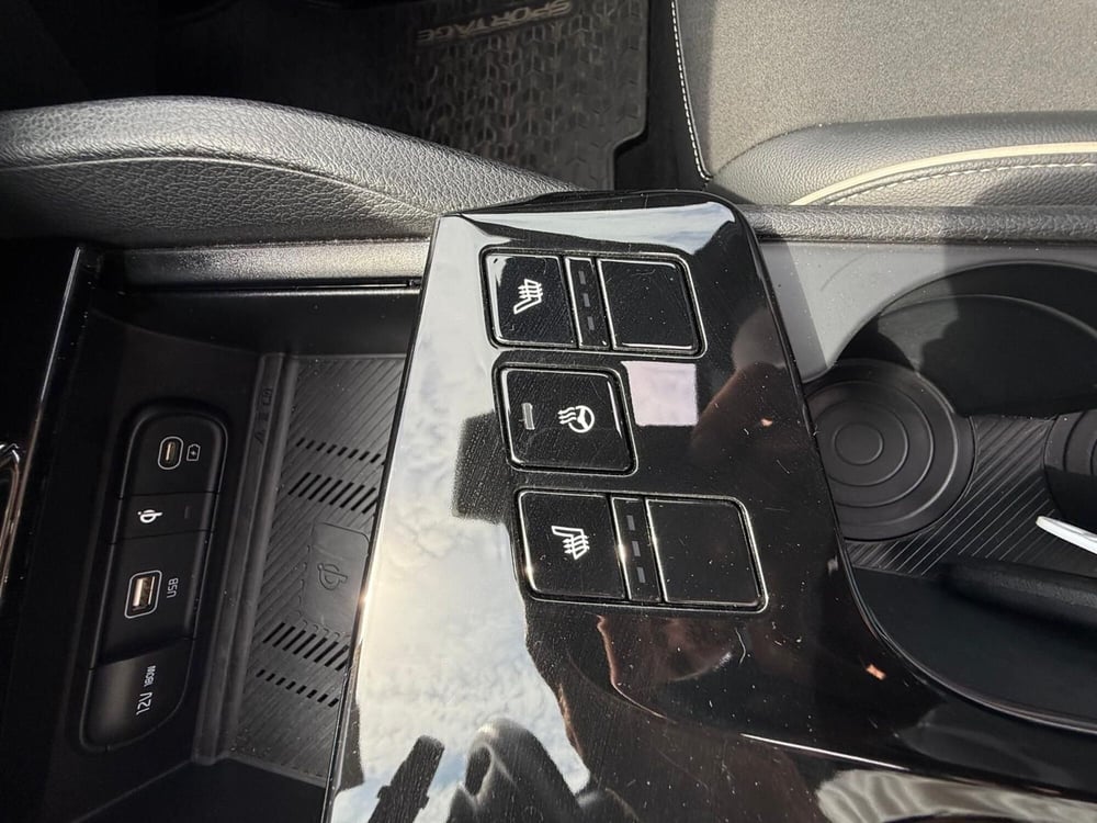 Kia Sportage usata a Massa-Carrara (12)