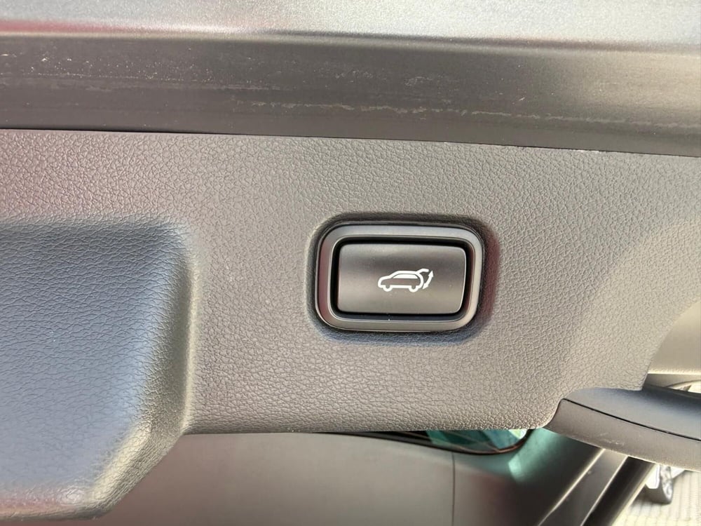 Kia Sportage usata a Massa-Carrara (14)