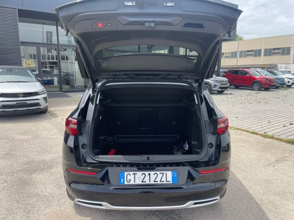Opel Grandland usata a Foggia (7)