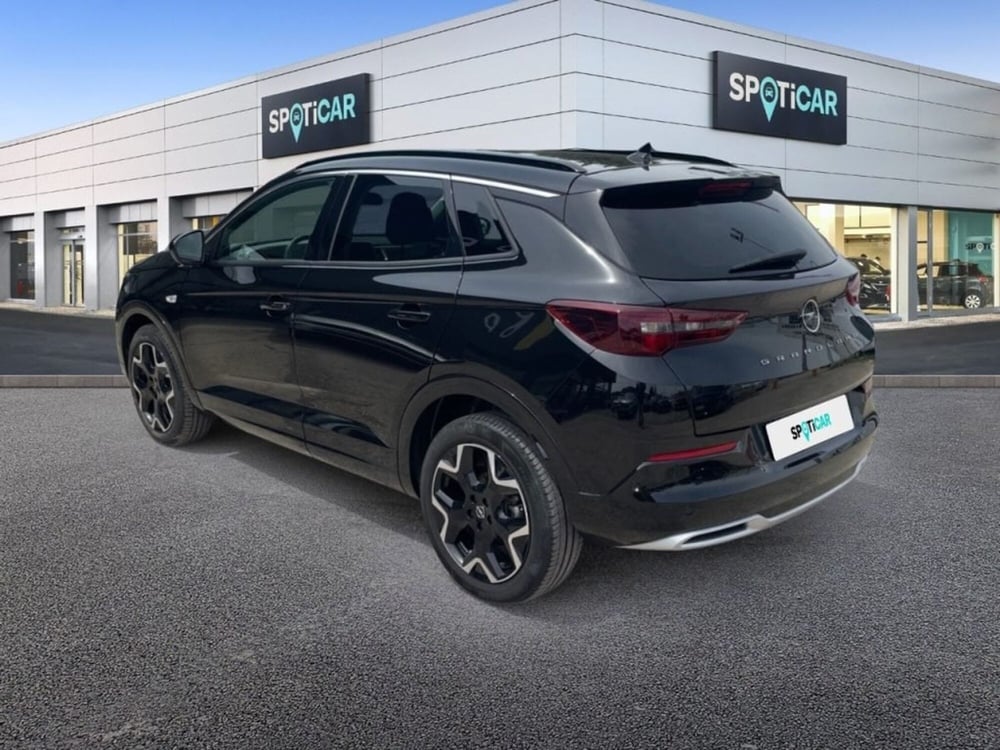 Opel Grandland usata a Foggia (8)