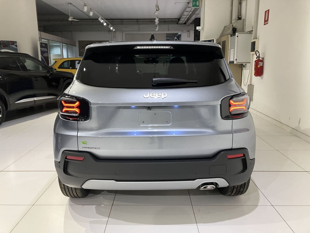 Jeep Avenger nuova a Parma (5)
