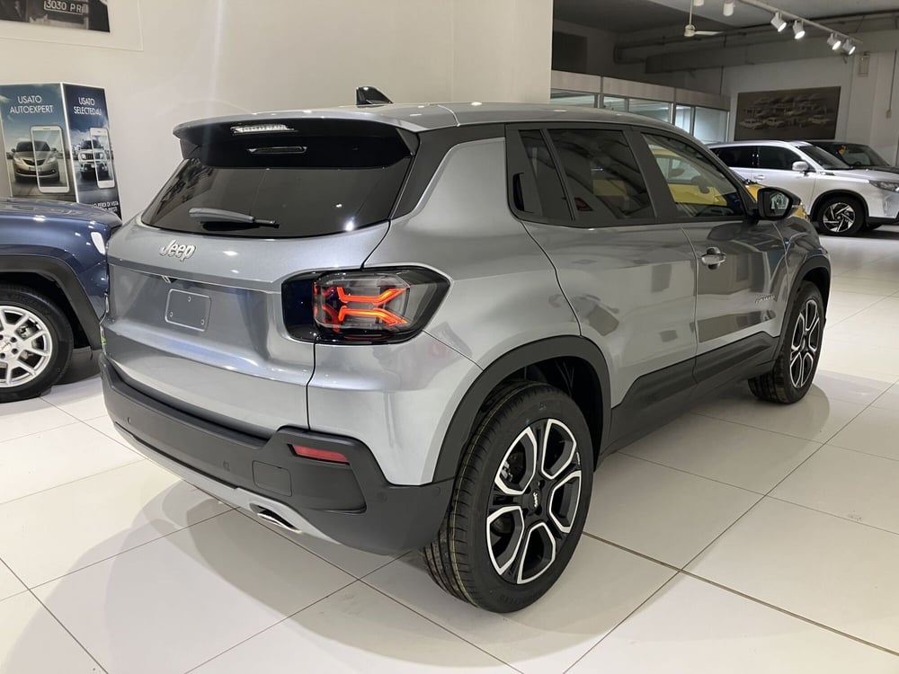 Jeep Avenger nuova a Parma (6)