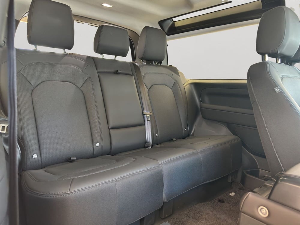 Land Rover Defender usata a Latina (5)