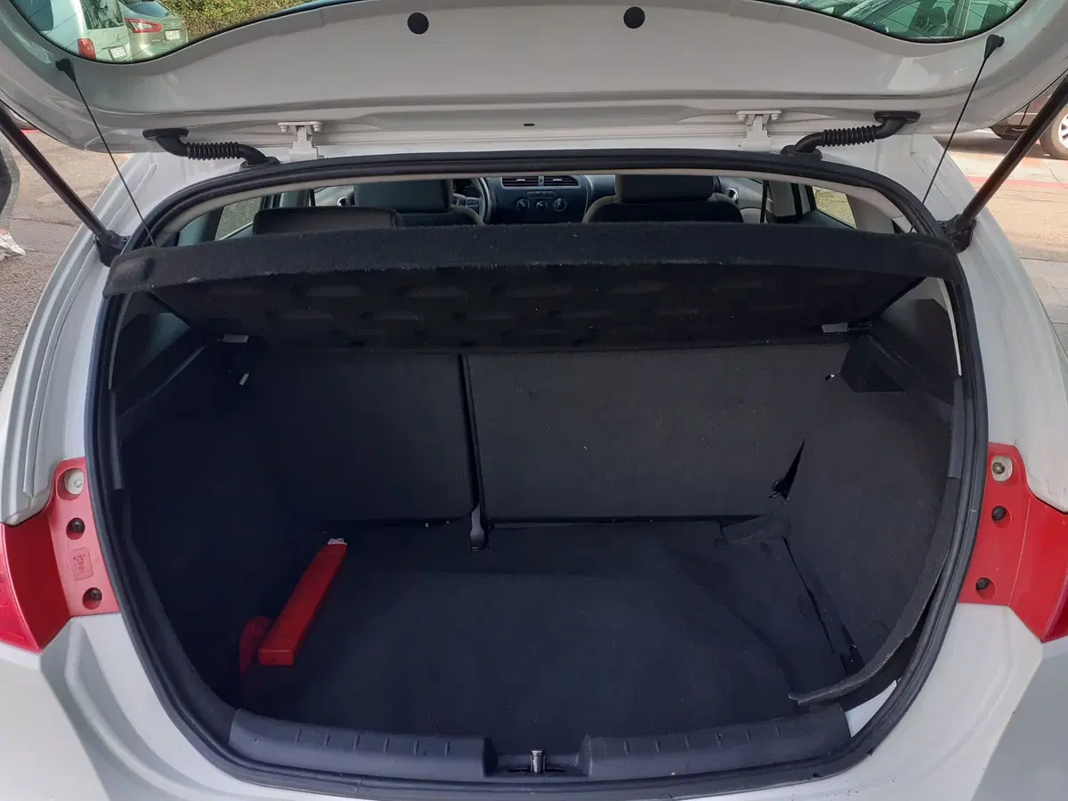 SEAT Leon usata a Modena (5)