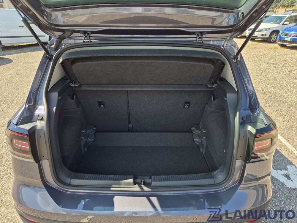 Volkswagen T-Cross usata a Milano (9)