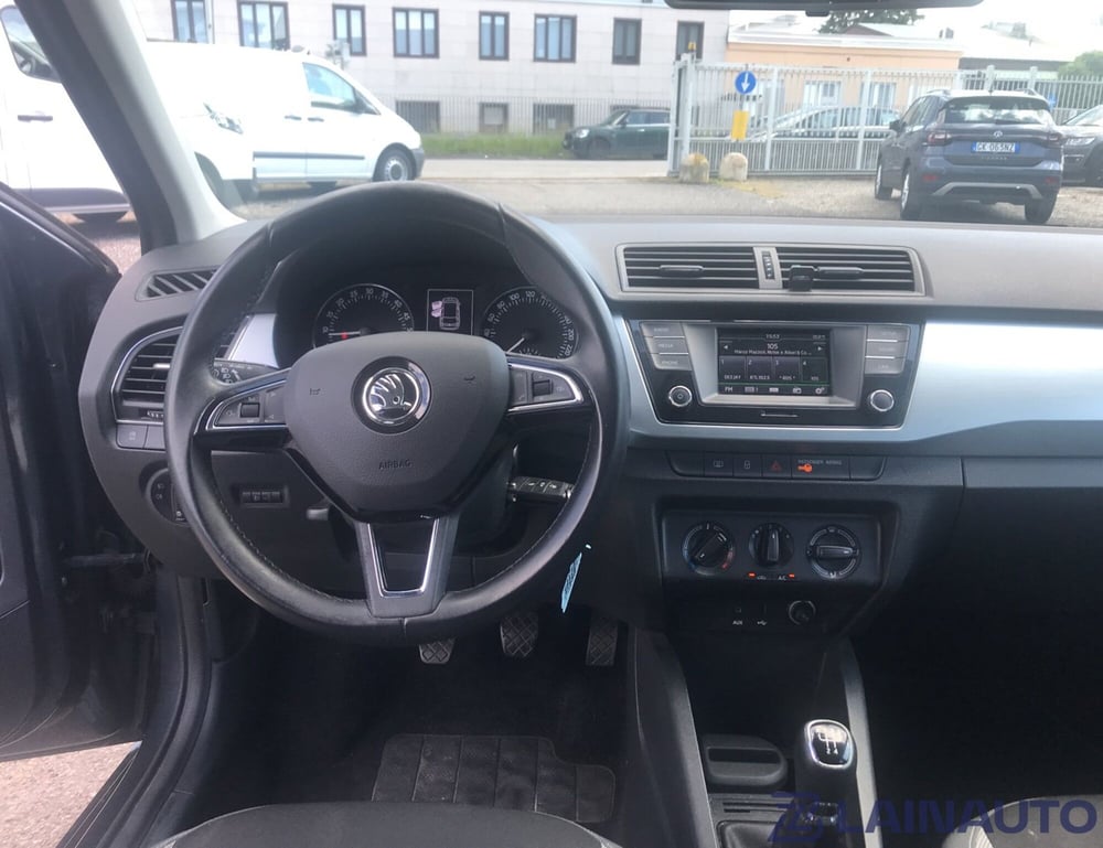 Skoda Fabia Station Wagon usata a Milano (16)