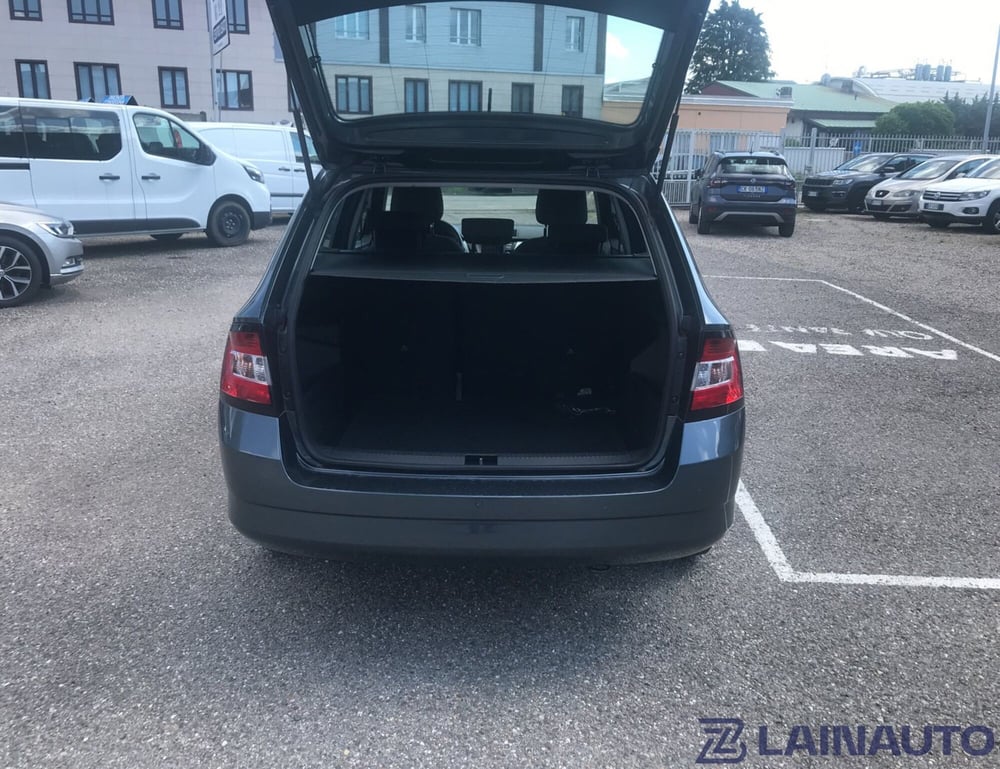 Skoda Fabia Station Wagon usata a Milano (9)