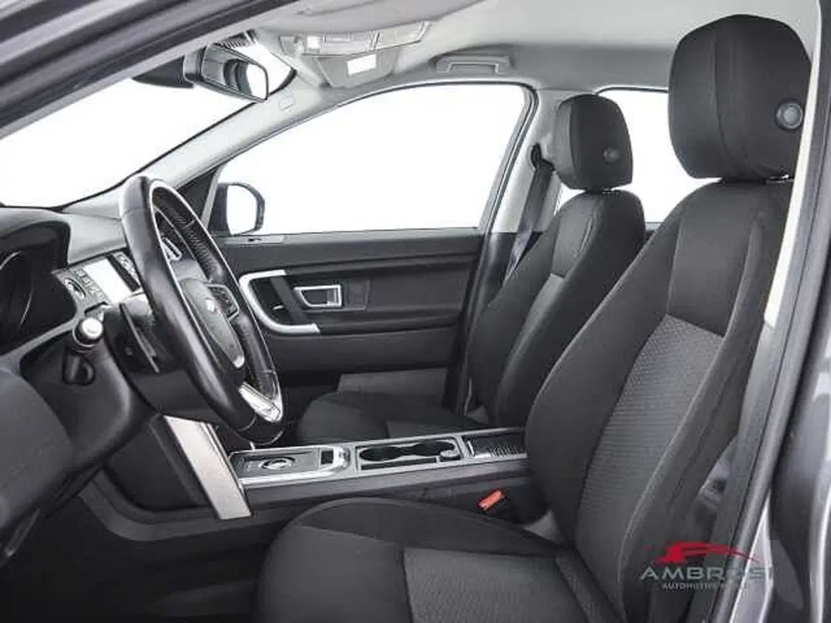 Land Rover Discovery Sport usata a Perugia (9)