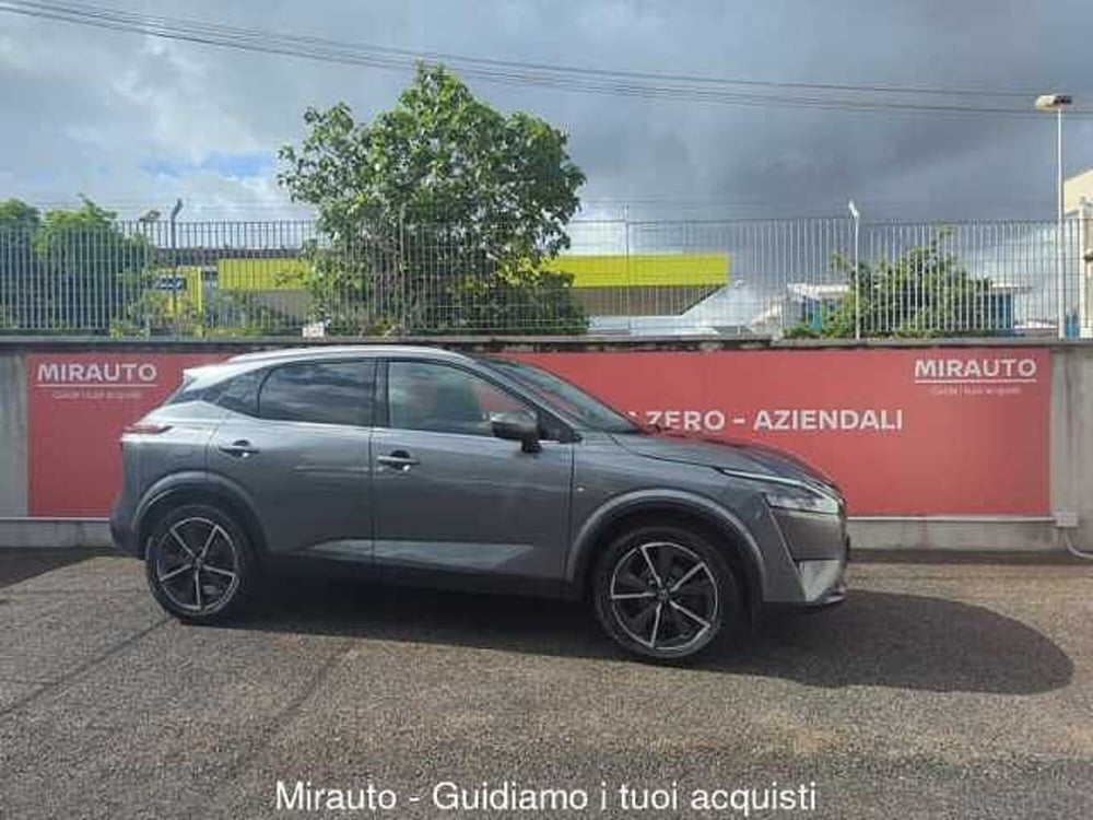 Nissan Qashqai usata a Roma