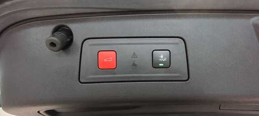 Peugeot 508 SW usata a Viterbo (9)