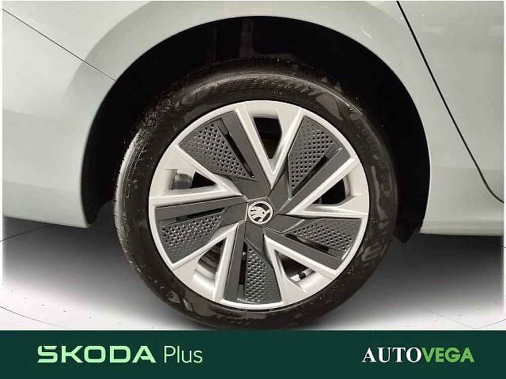 Skoda Superb nuova a Vicenza (14)