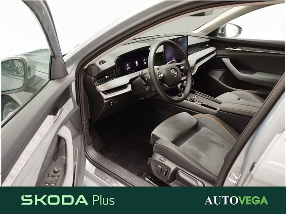 Skoda Superb nuova a Vicenza (6)