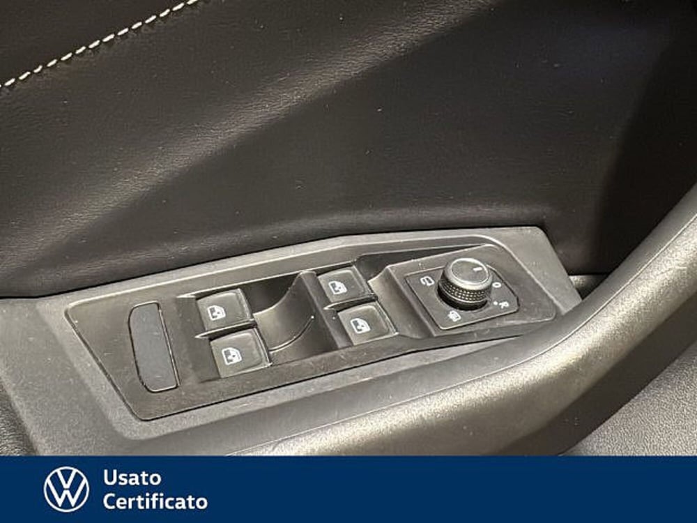 Volkswagen T-Roc Cabrio usata a Vicenza (16)