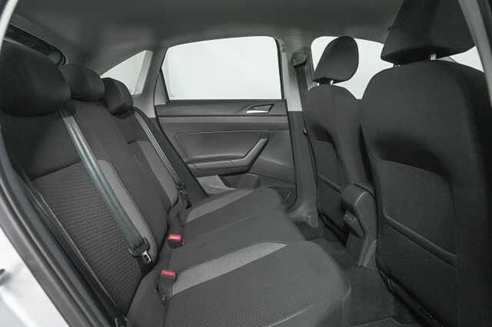 Volkswagen Taigo usata a Como (10)