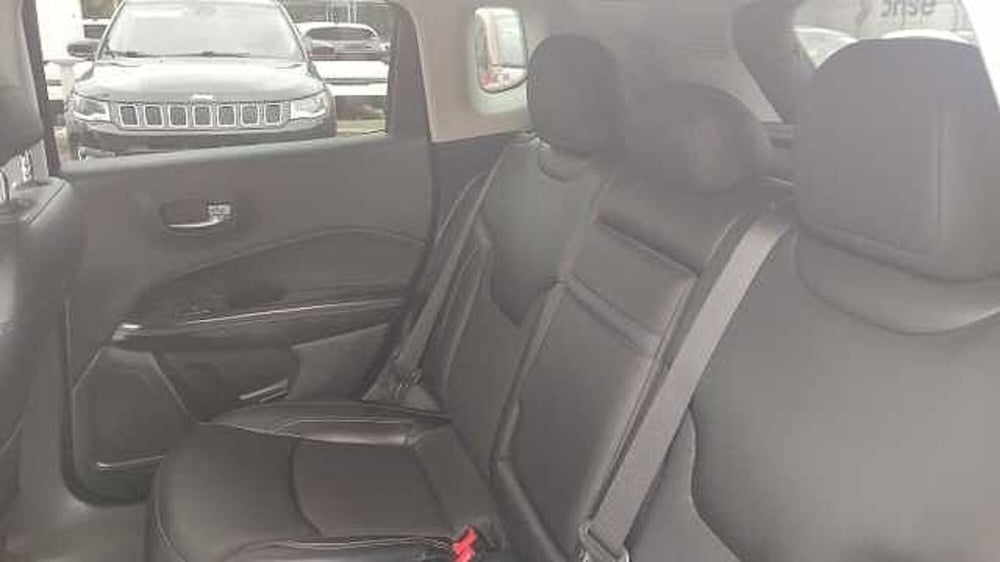 Jeep Compass usata a Milano (11)
