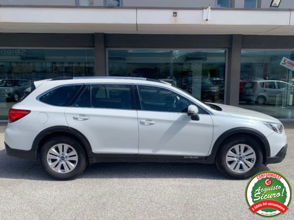 Subaru Outback usata a Lucca (4)