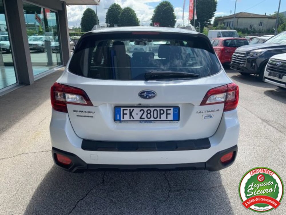 Subaru Outback usata a Lucca (6)