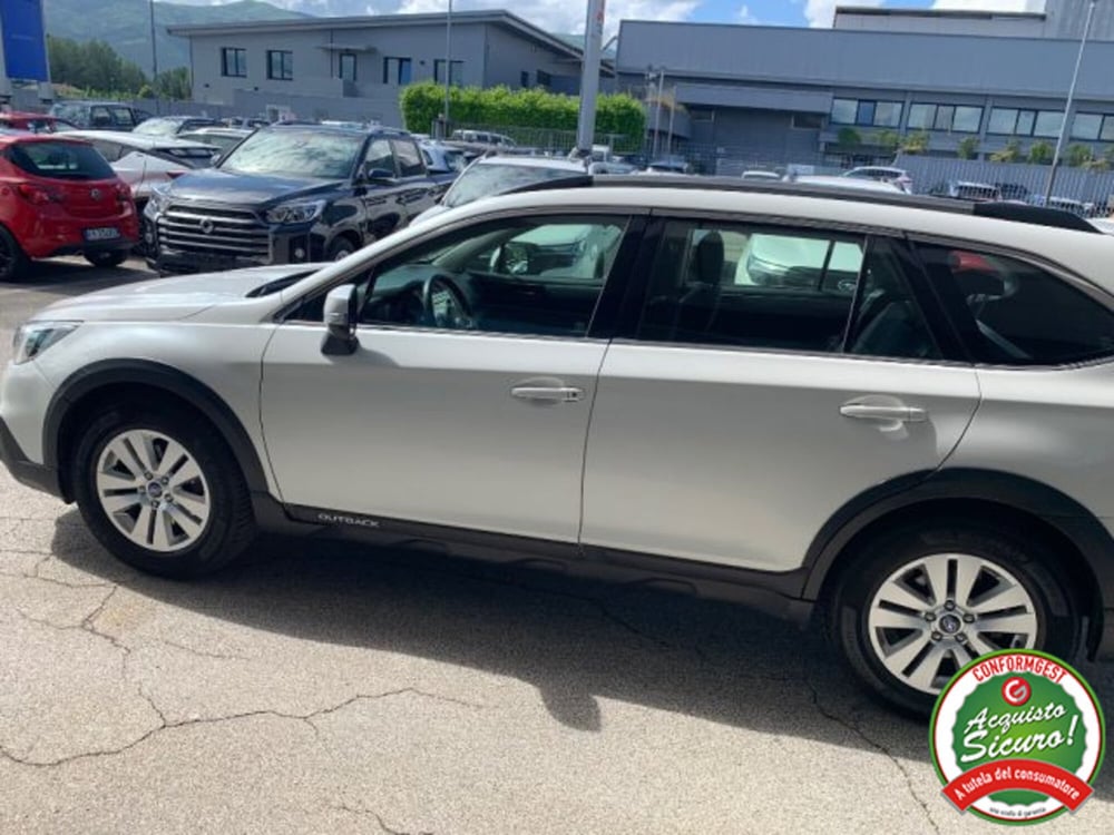 Subaru Outback usata a Lucca (8)