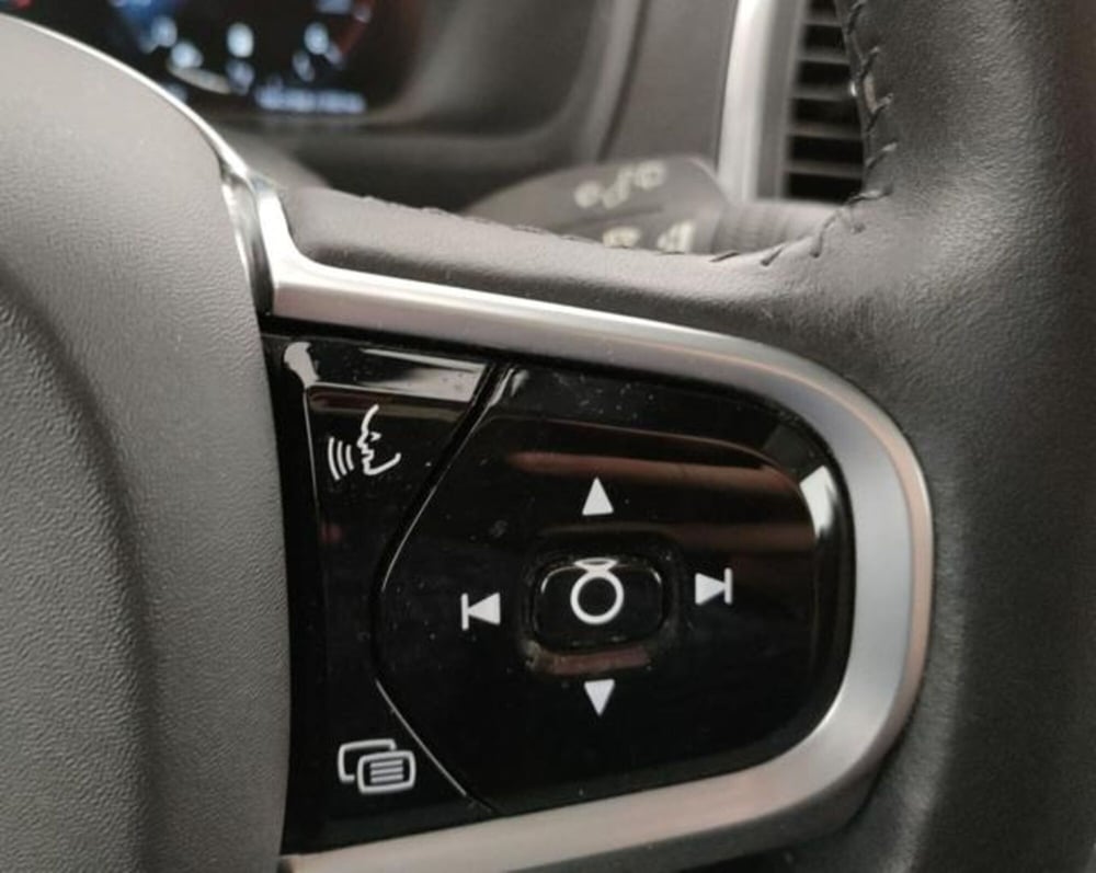 Volvo XC90 usata a Modena (19)