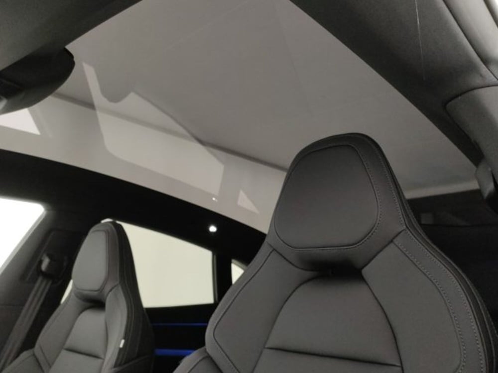 Polestar Polestar 4 nuova a Modena (17)