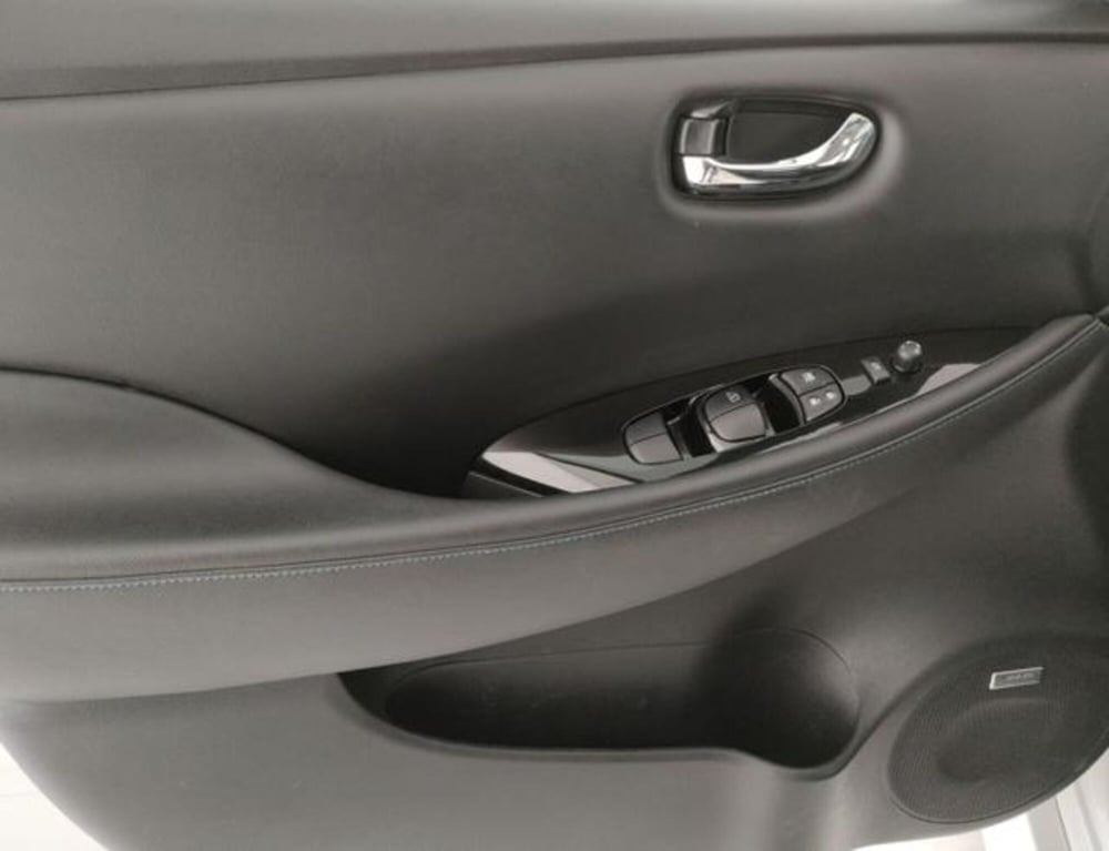 Nissan Leaf usata a Modena (13)