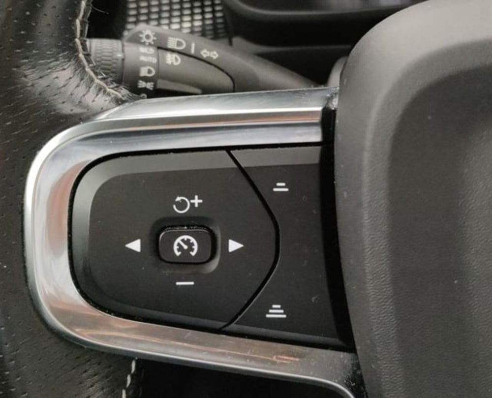 Volvo XC40 usata a Modena (19)